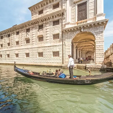 Ai Pini-villa Appartement Duna Verde